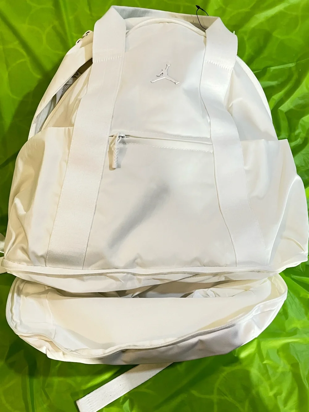 Jordan White Women's & Men’s Backpack - Laptop bag Sleek for Everyday